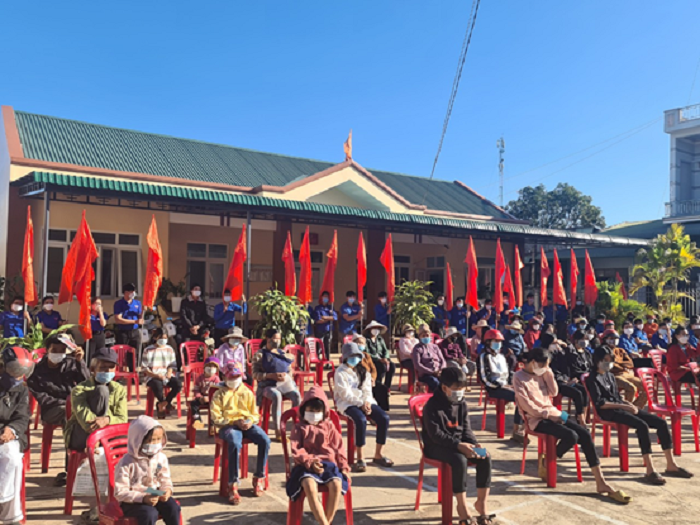 Huyện đoàn Ea H’leo tổ chức Lễ khởi động chủ đề công tác Đoàn và phong trào thanh thiếu nhi năm 2022. 